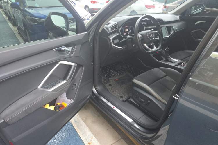Used Audi Q3 2021 35 TFSI Fashion Dynamic Model Driver Seat