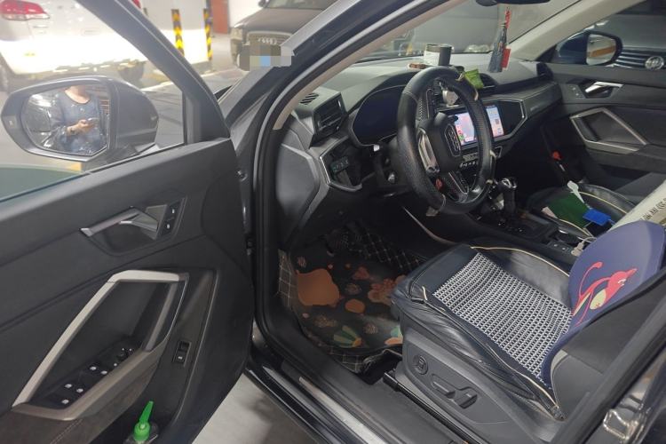 Used Audi Q3 2021 35 TFSI Progressive Dynamic Edition Driver Seat
