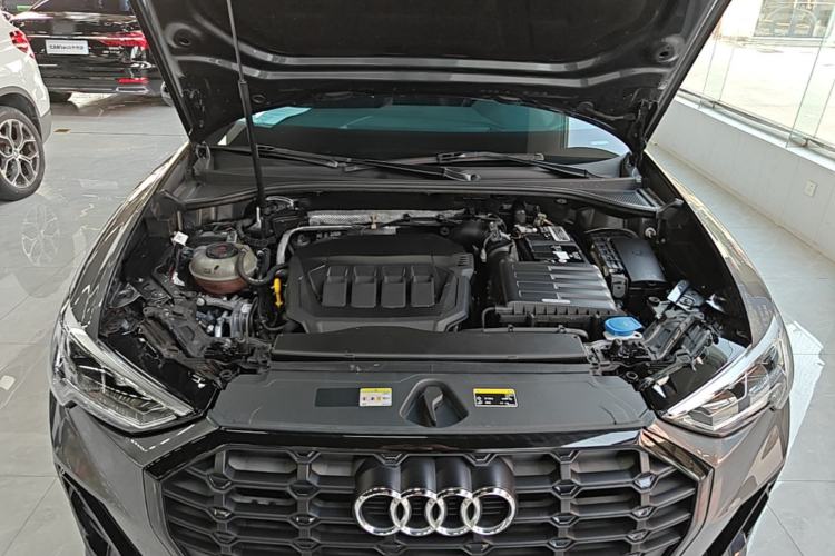 Used Audi Q3 2021 40 TFSI Fashion Dynamic Model Engine Bay