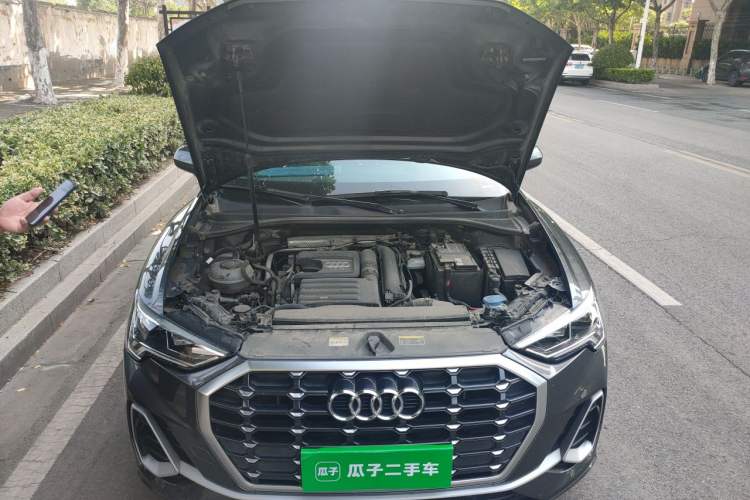 Used Audi Q3 2021 35 TFSI Fashion Dynamic Model Engine Bay