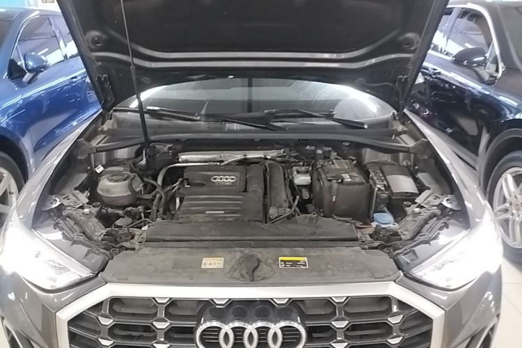 Used Audi Q3 2021 35 TFSI Fashion Dynamic Model Engine Bay