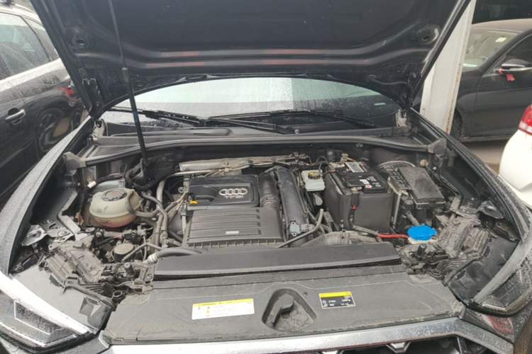 Used Audi Q3 2021 35 TFSI Fashion Dynamic Model Engine Bay