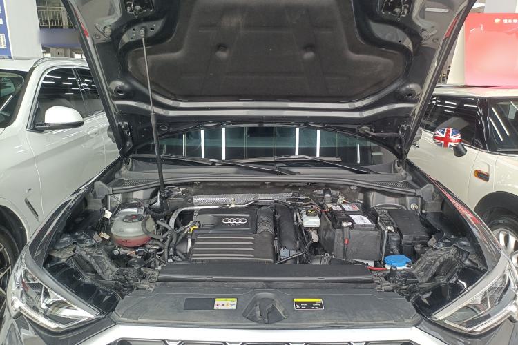 Used Audi Q3 2021 35 TFSI Fashion Dynamic Model Engine Bay