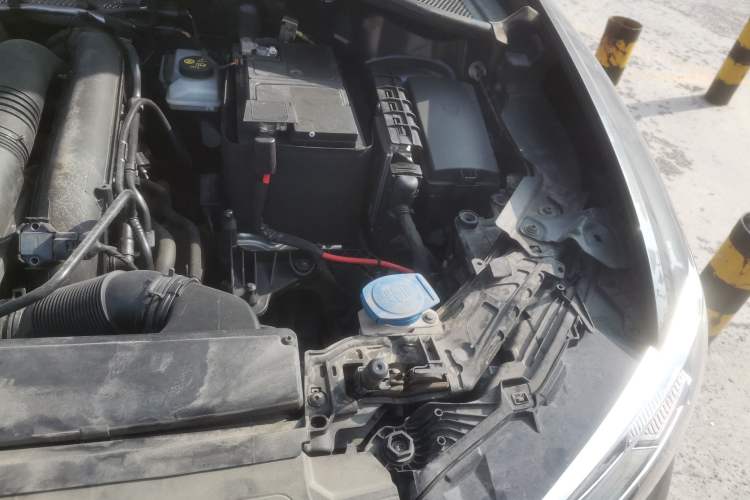 Used Audi Q3 2021 35 TFSI Progressive Dynamic Edition Engine Bay Left