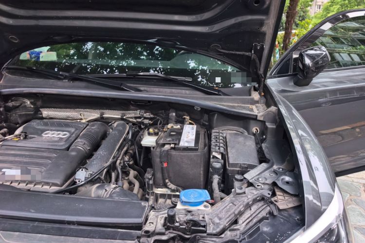 Used Audi Q3 2021 35 TFSI Fashion Dynamic Model Engine Bay Left