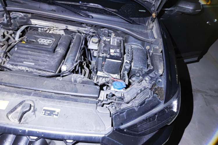 Used Audi Q3 2021 35 TFSI Fashion Dynamic Model Engine Bay Left