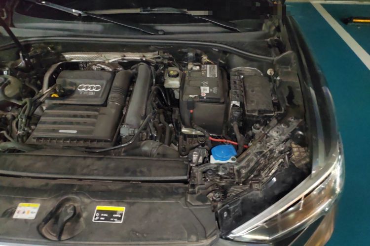 Used Audi Q3 2021 35 TFSI Fashion Dynamic Model Engine Bay Left