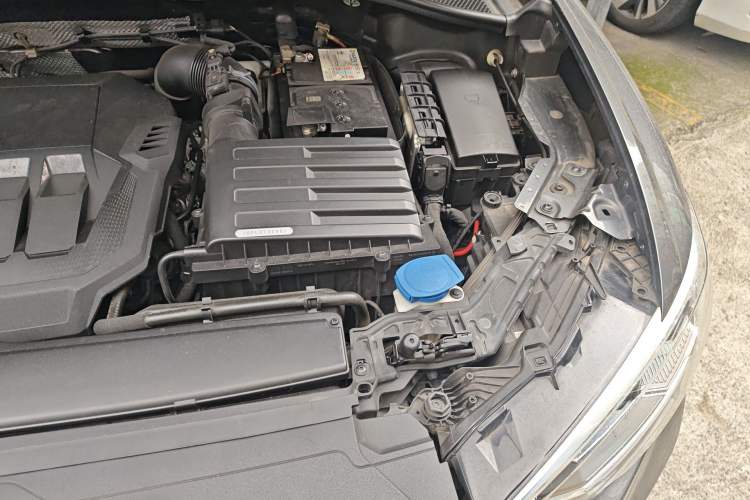 Used Audi Q3 2021 40 TFSI Fashion Dynamic Model Engine Bay Left