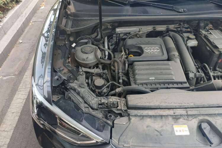 Used Audi Q3 2021 35 TFSI Fashion Dynamic Model Engine Bay Right
