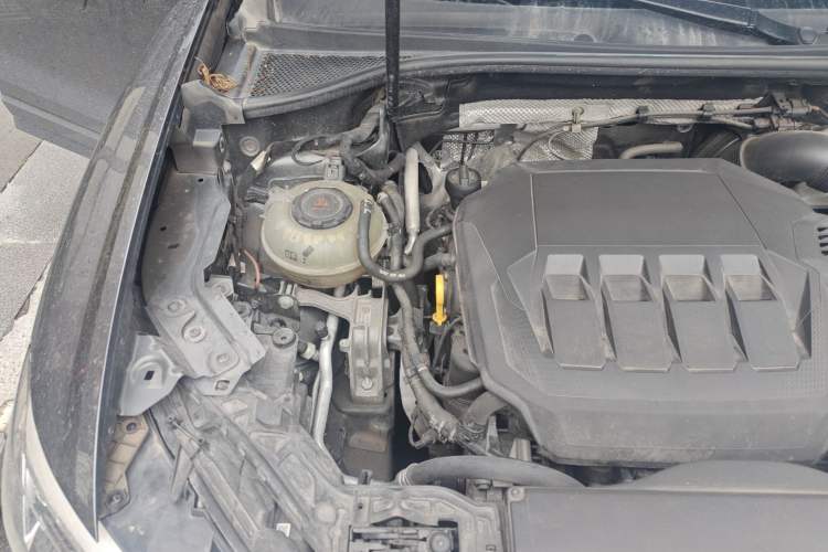 Used Audi Q3 2021 40 TFSI Fashion Dynamic Model Engine Bay Right