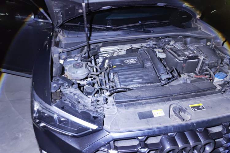 Used Audi Q3 2021 35 TFSI Fashion Dynamic Model Engine Bay Right