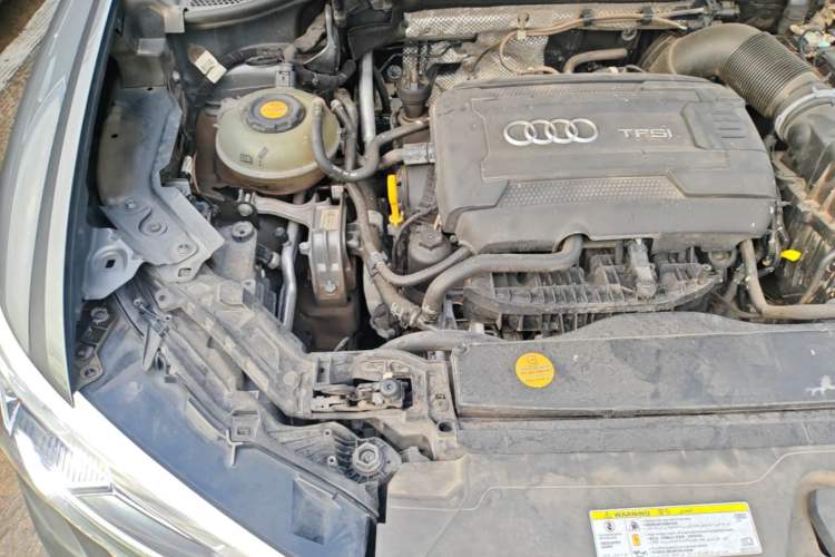 Used Audi Q3 2021 45 TFSI quattro Fashion Dynamic Model Engine Bay Right