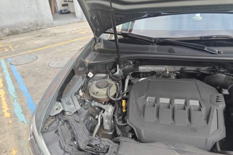 Used Audi Q3 2021 40 TFSI Fashion Dynamic Model Engine Bay Right