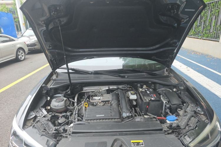 Used Audi Q3 2021 35 TFSI Fashion Dynamic Model Engine Bay