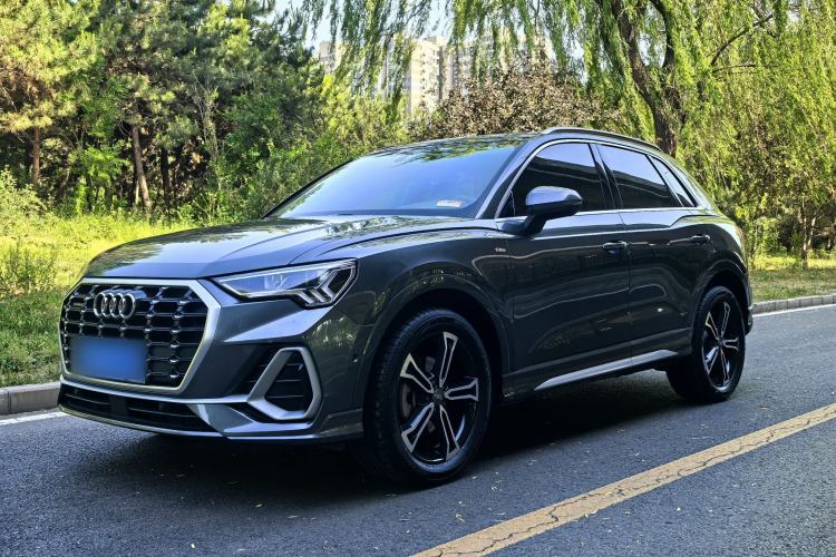 Used Audi Q3 2021 45 TFSI quattro Fashion Dynamic Model Exterior 1