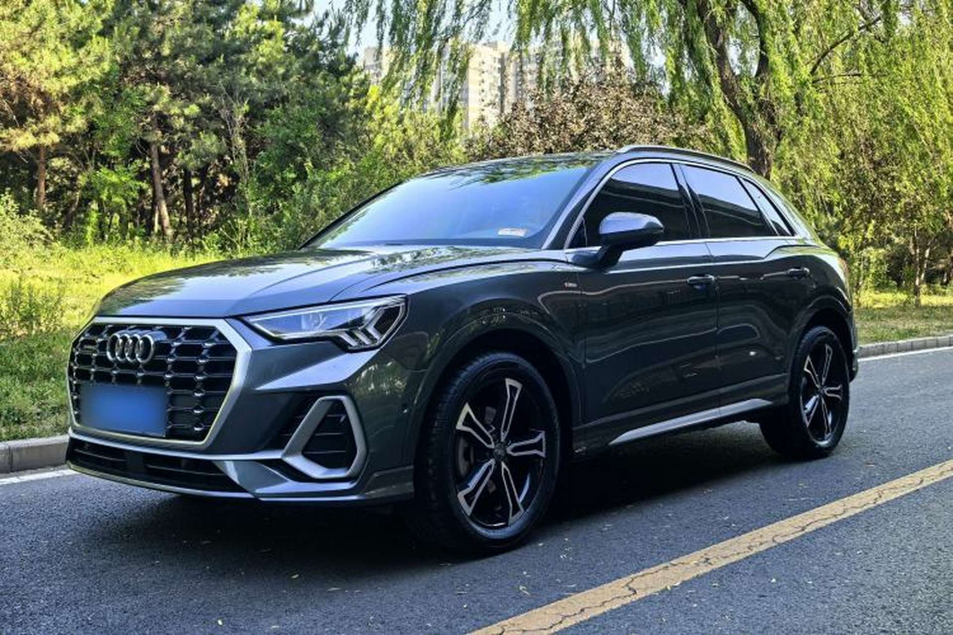 Used Audi Q3 2021 45 TFSI quattro Fashion Dynamic Model Exterior 1