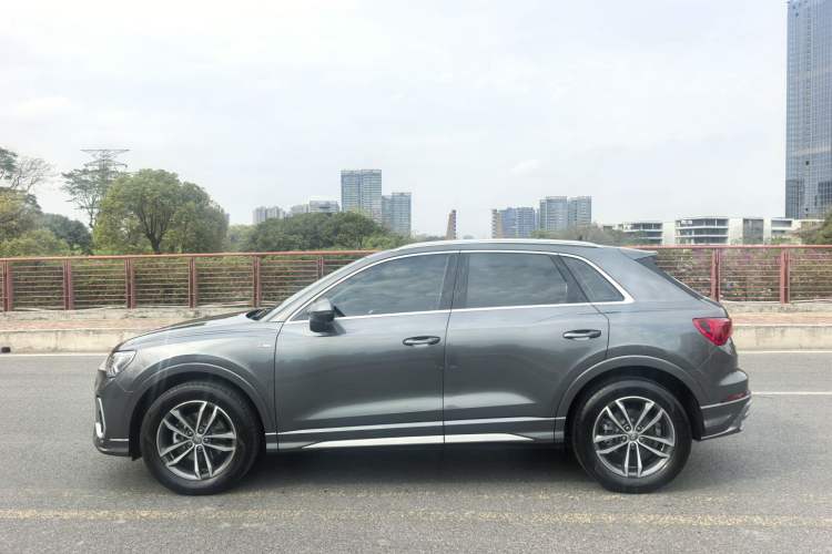Used Audi Q3 2021 35 TFSI Progressive Dynamic Edition Exterior 11