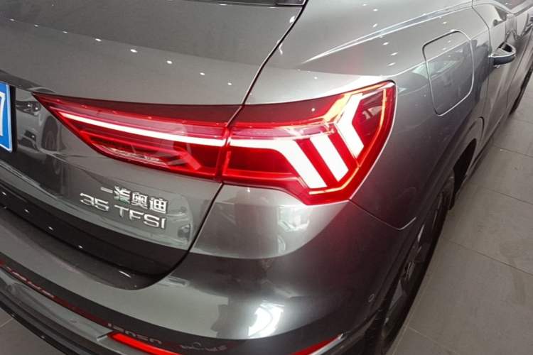 Used Audi Q3 2021 35 TFSI Enjoy Life Edition Exterior 3