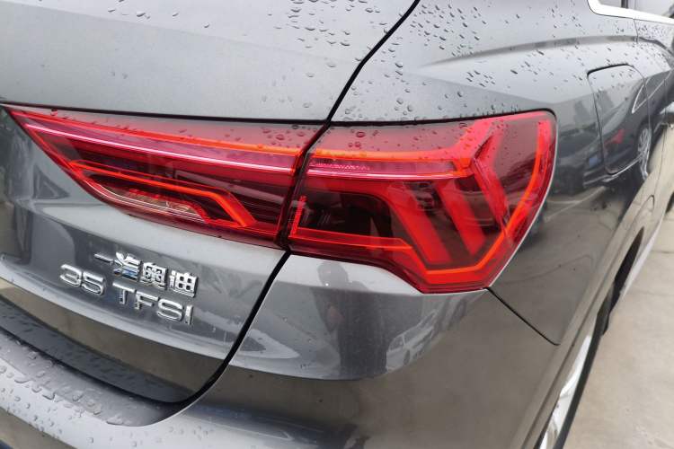 Used Audi Q3 2021 35 TFSI Fashionable and Elegant Model Exterior 3