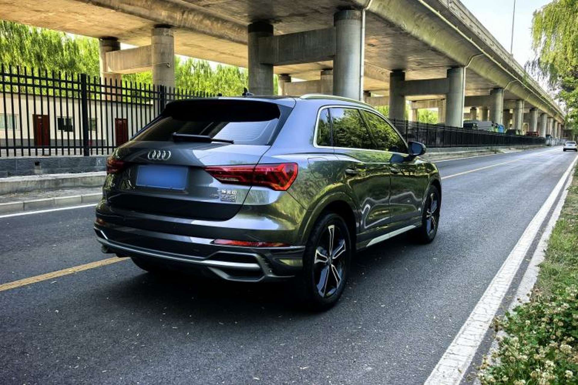 Used Audi Q3 2021 45 TFSI quattro Fashion Dynamic Model Exterior 6