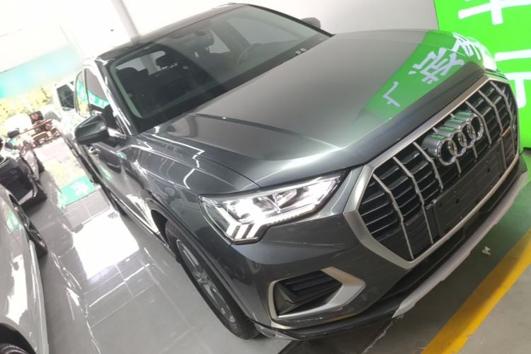 Used Audi Q3 2021 35 TFSI Advanced Style Edition Front Right 45 Deg