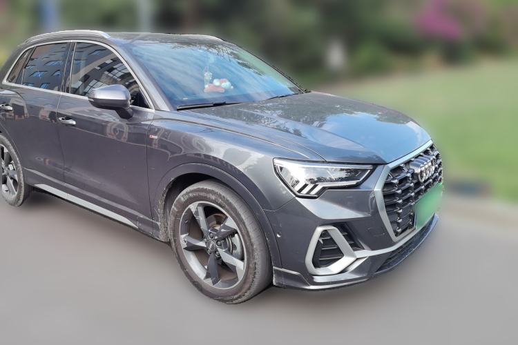 Used Audi Q3 2021 35 TFSI Fashion Dynamic Model Front Right 45 Deg