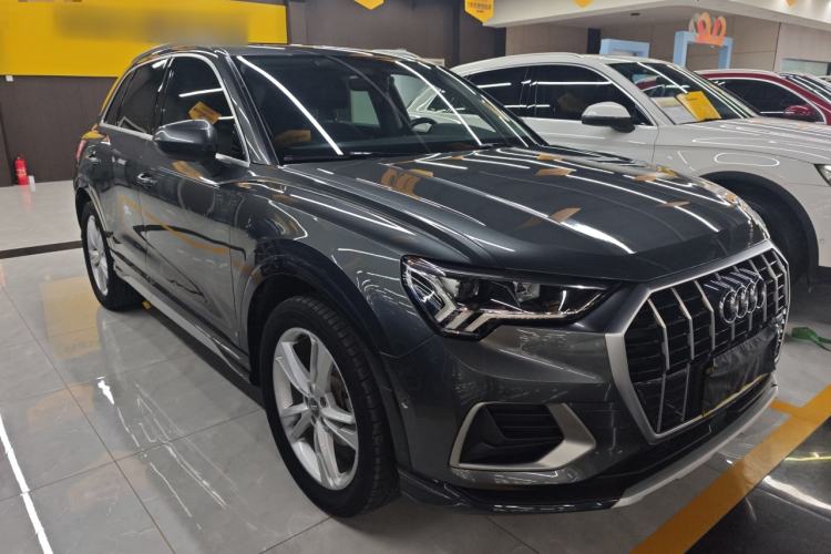 Used Audi Q3 2021 35 TFSI Fashionable and Elegant Model Front Right 45 Deg
