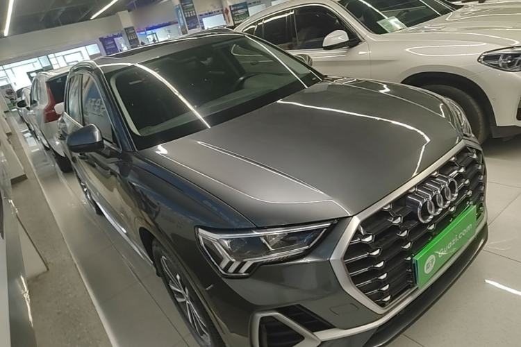Used Audi Q3 2021 35 TFSI Progressive Dynamic Edition Front Right 45 Deg