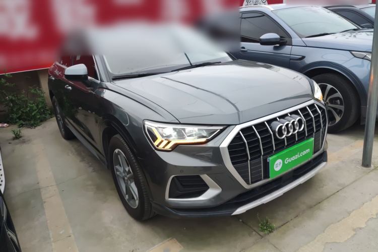 Used Audi Q3 2021 35 TFSI Advanced Style Edition Front Right 45 Deg
