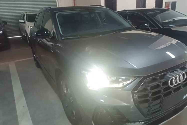 Used Audi Q3 2021 35 TFSI Fashion Dynamic Model Front Right 45 Deg