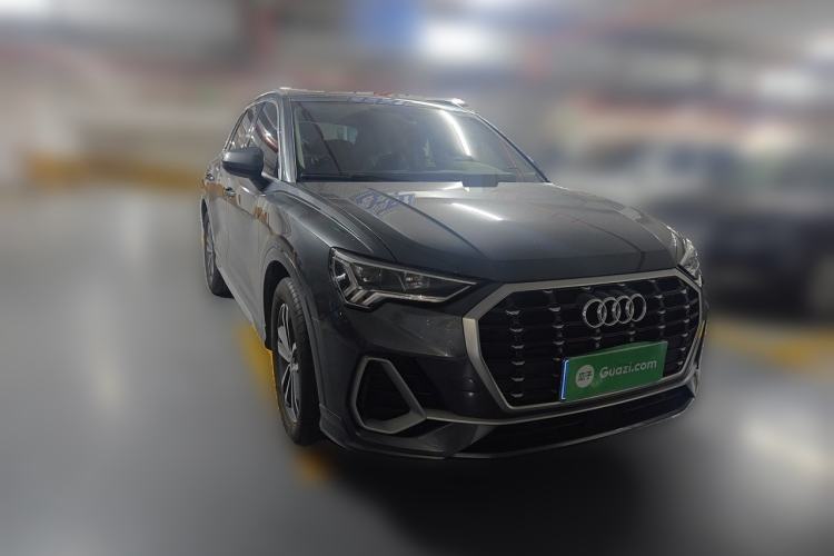 Used Audi Q3 2021 35 TFSI Progressive Dynamic Edition Front Right 45 Deg