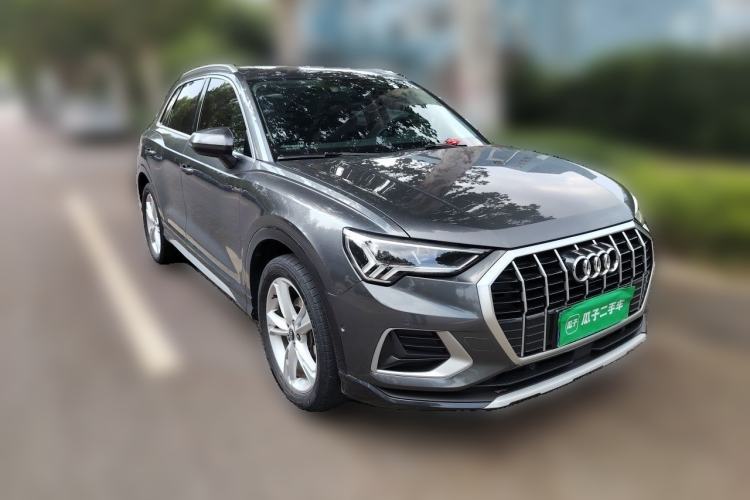 Used Audi Q3 2021 35 TFSI Fashionable and Elegant Model Front Right 45 Deg