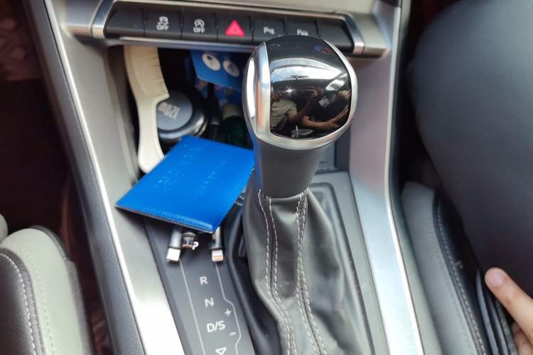 Used Audi Q3 2021 35 TFSI Fashion Dynamic Model Gear Lever