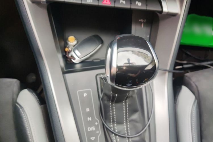Used Audi Q3 2021 35 TFSI Fashion Dynamic Model Gear Lever