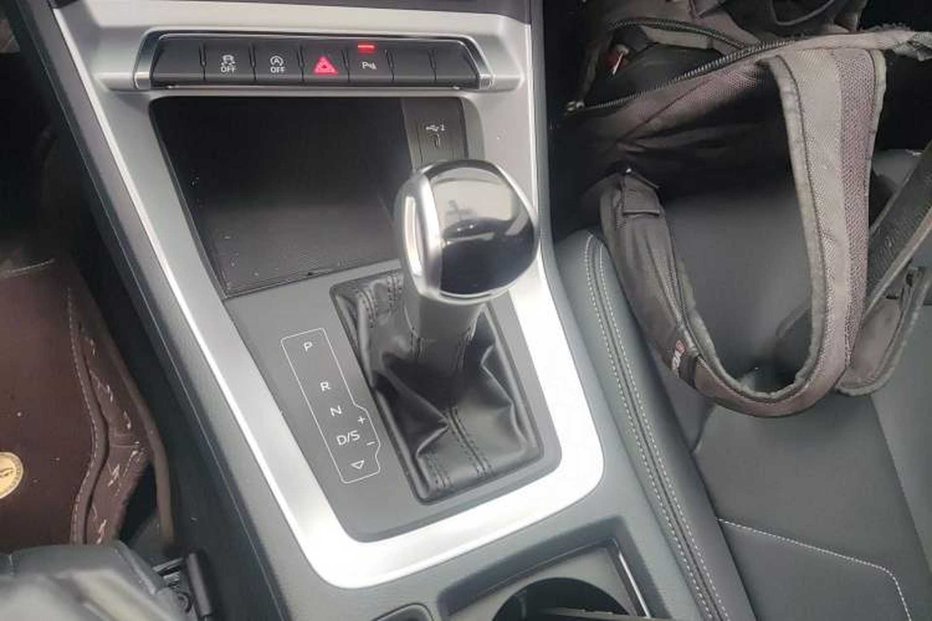 Used Audi Q3 2021 35 TFSI Advanced Style Edition Gear Lever