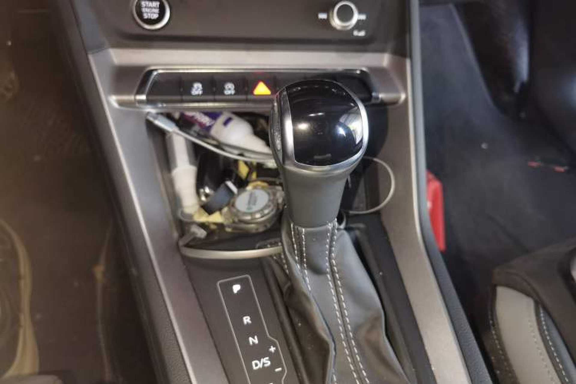 Used Audi Q3 2021 35 TFSI Fashion Dynamic Model Gear Lever