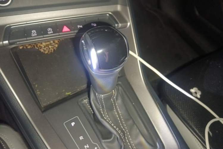 Used Audi Q3 2021 35 TFSI Fashion Dynamic Model Gear Lever