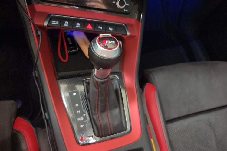 Used Audi Q3 2021 40 TFSI Fashion Dynamic Model Gear Lever