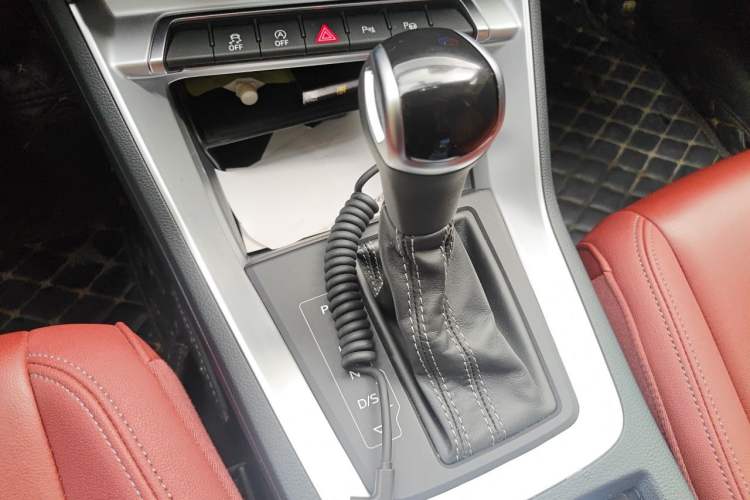 Used Audi Q3 2021 35 TFSI Fashion Dynamic Model Gear Lever