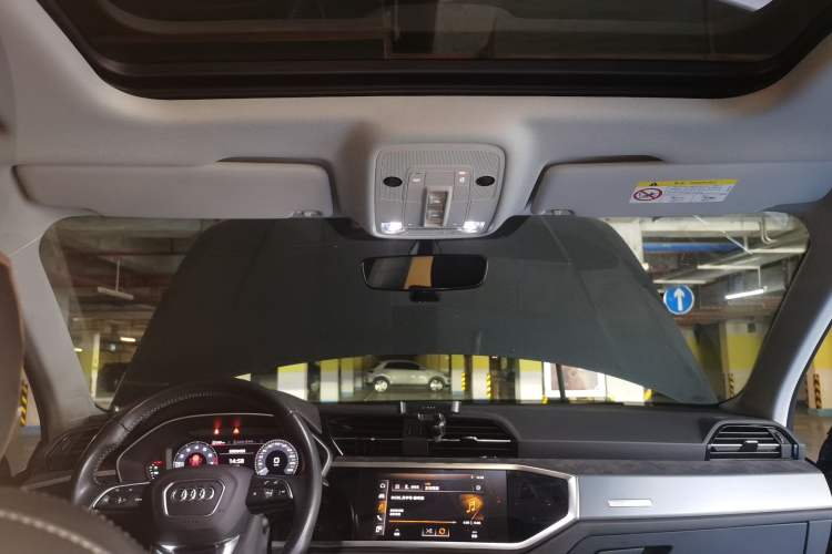 Used Audi Q3 2021 35 TFSI Fashion Dynamic Model Headliner