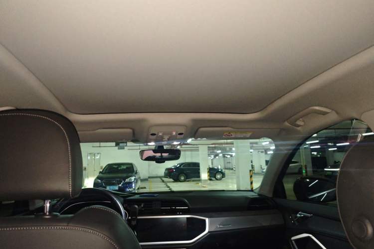Used Audi Q3 2021 35 TFSI Progressive Dynamic Edition Headliner