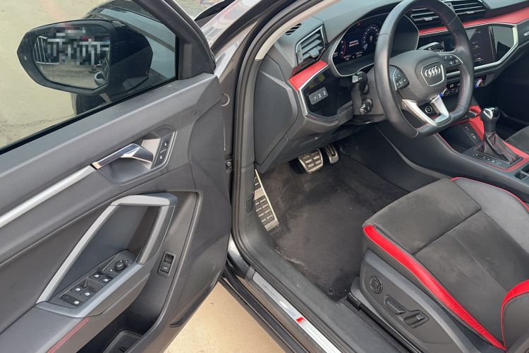 Used Audi Q3 2021 40 TFSI Fashion Dynamic Model Interior 1