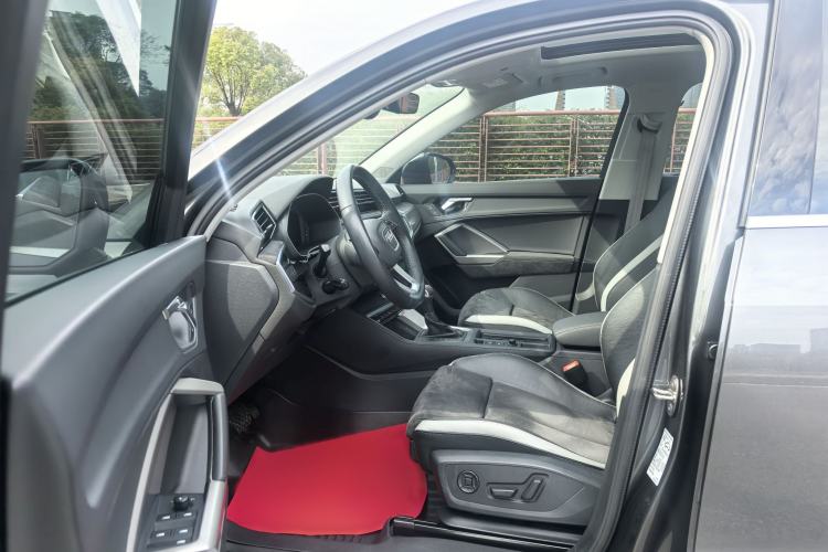 Used Audi Q3 2021 35 TFSI Progressive Dynamic Edition Interior 1