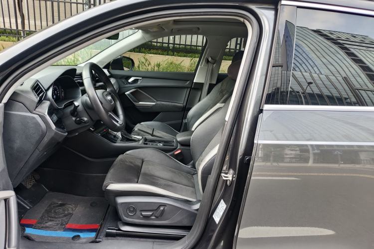 Used Audi Q3 2021 35 TFSI Progressive Dynamic Edition Interior 1