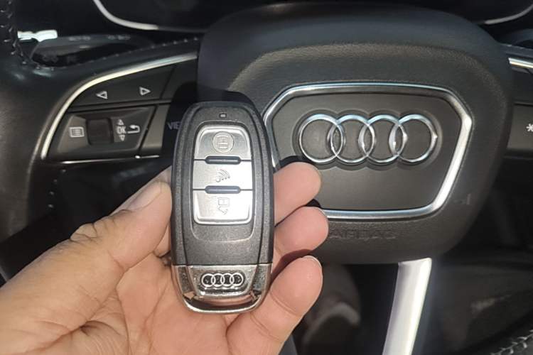 Used Audi Q3 2021 35 TFSI Progressive Dynamic Edition Interior 1