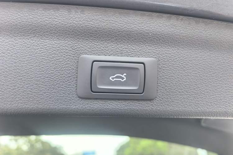 Used Audi Q3 2021 35 TFSI Progressive Dynamic Edition Interior 12
