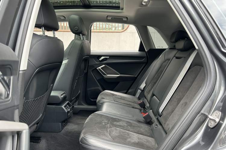 Used Audi Q3 2021 35 TFSI Progressive Dynamic Edition Interior 2