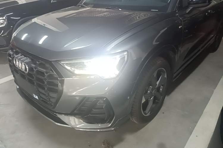 Used Audi Q3 2021 35 TFSI Fashion Dynamic Model Left Front Headlight