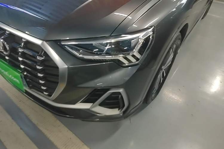 Used Audi Q3 2021 35 TFSI Progressive Dynamic Edition Left Front Headlight