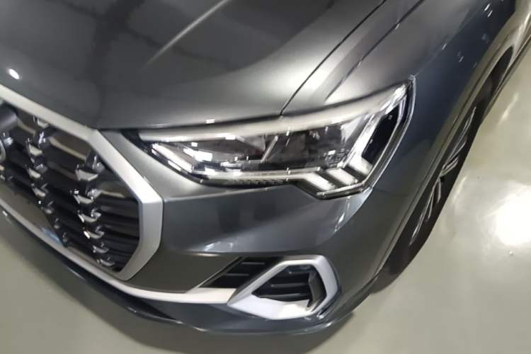 Used Audi Q3 2021 35 TFSI Progressive Dynamic Edition Left Front Headlight